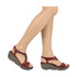 Sandały ze skóry naturalnej na koturnie FLY London Bulbo Bianca P500261009 red